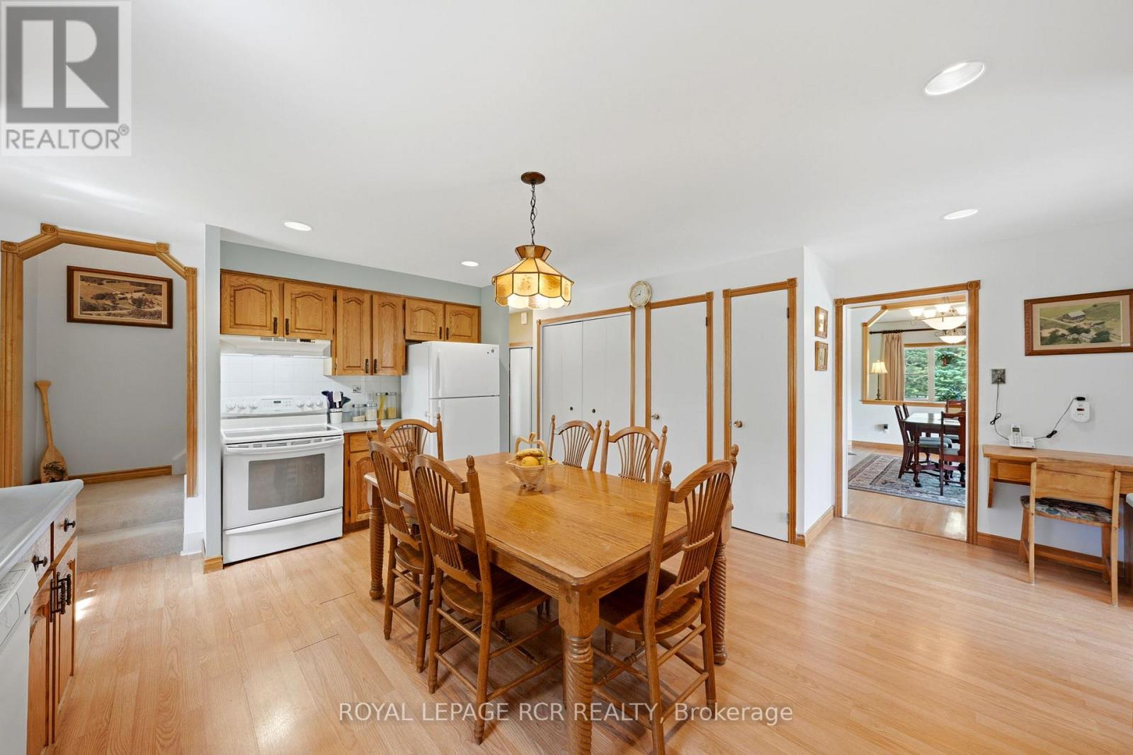 953450 7th Line Property Photo 9