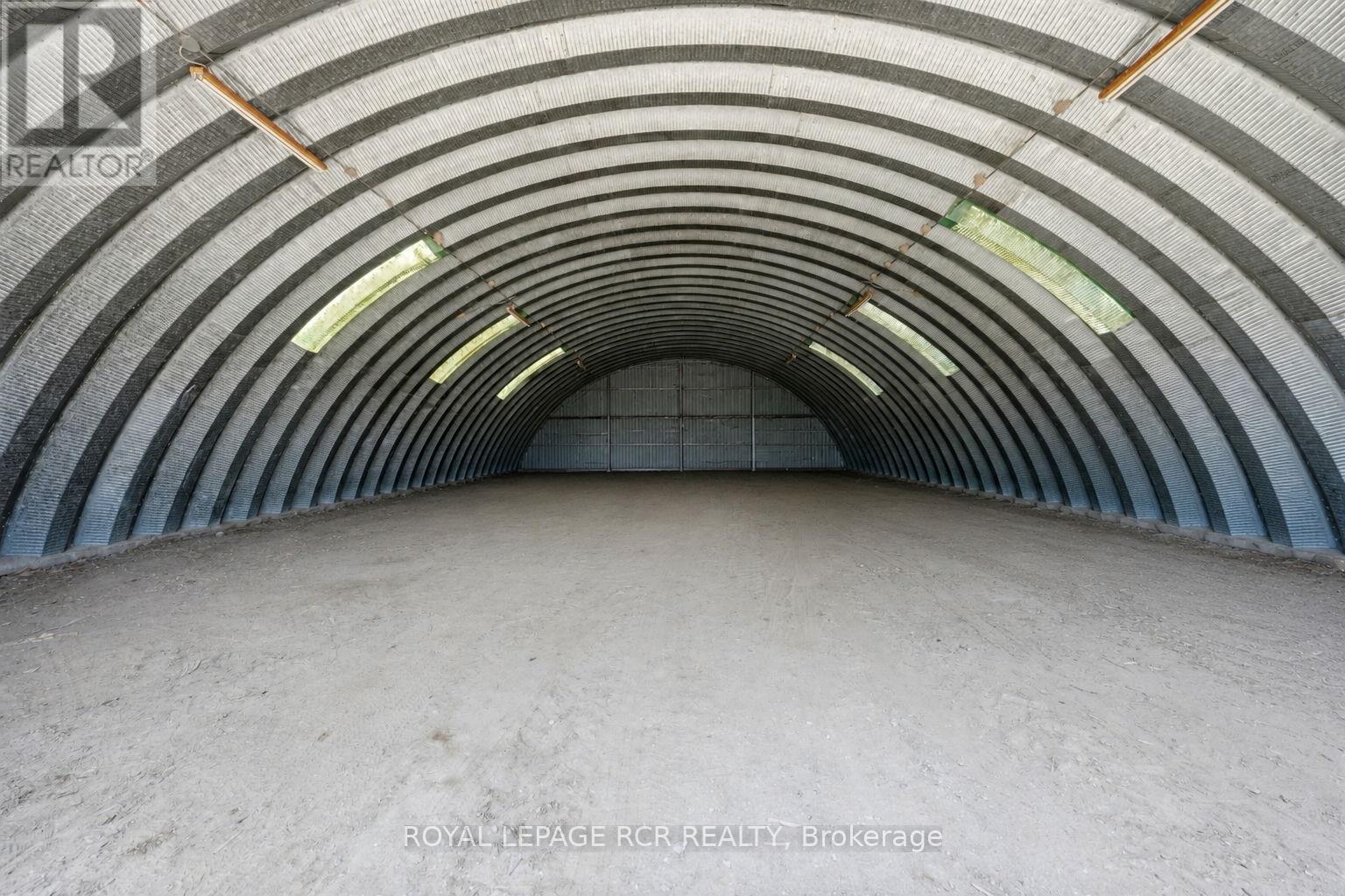 953450 7th Line Property Photo 27