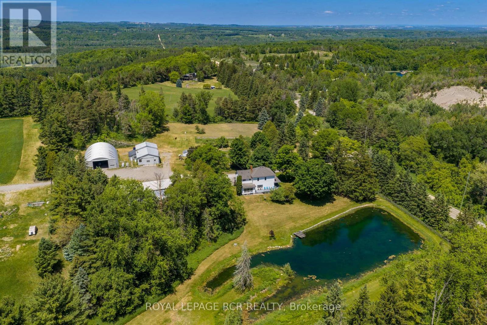 953450 7th Line Property Photo 35