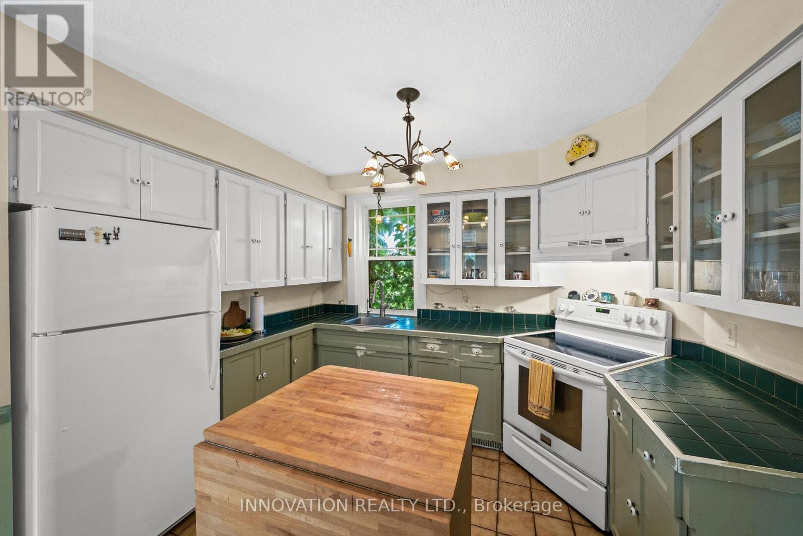 3133 Woodkilton Road Property Photo 10