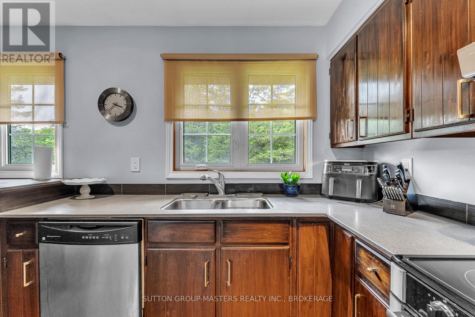 2 Stonehead Circle Property Photo 22