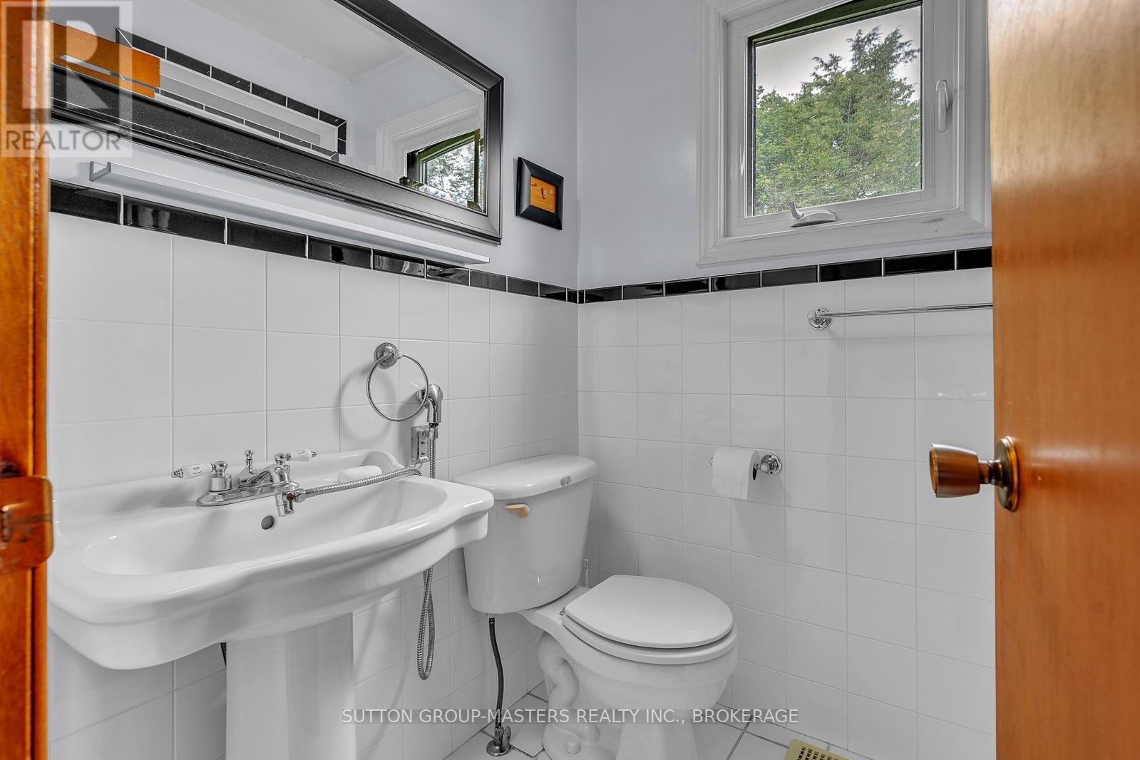 2 Stonehead Circle Property Photo 24