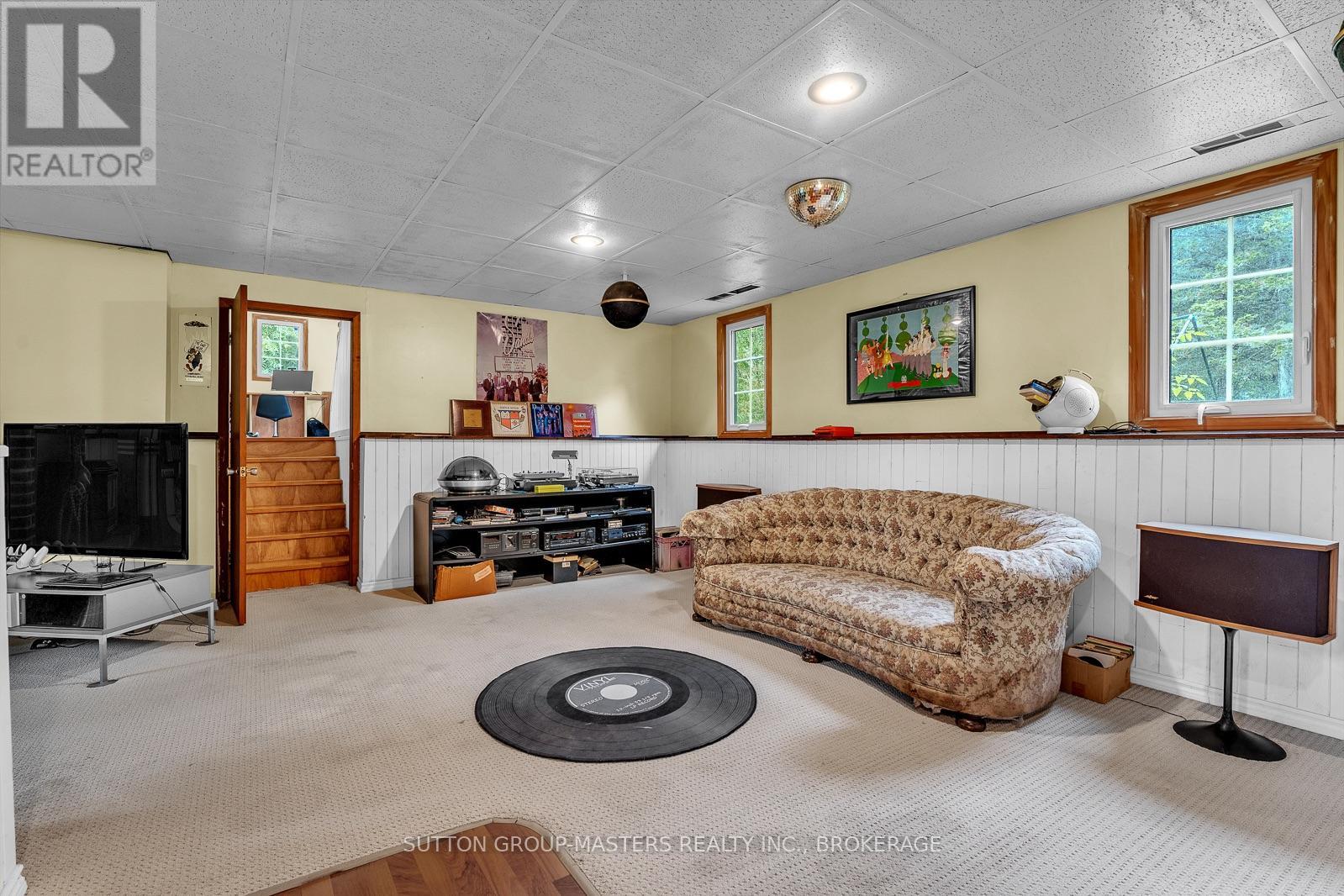 2 Stonehead Circle Property Photo 31