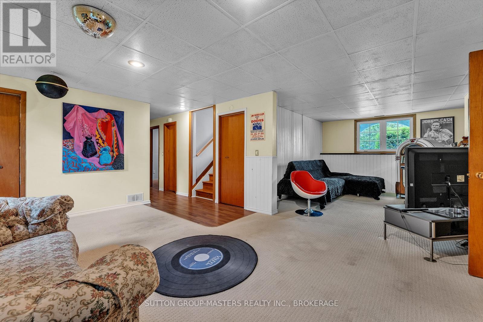 2 Stonehead Circle Property Photo 33