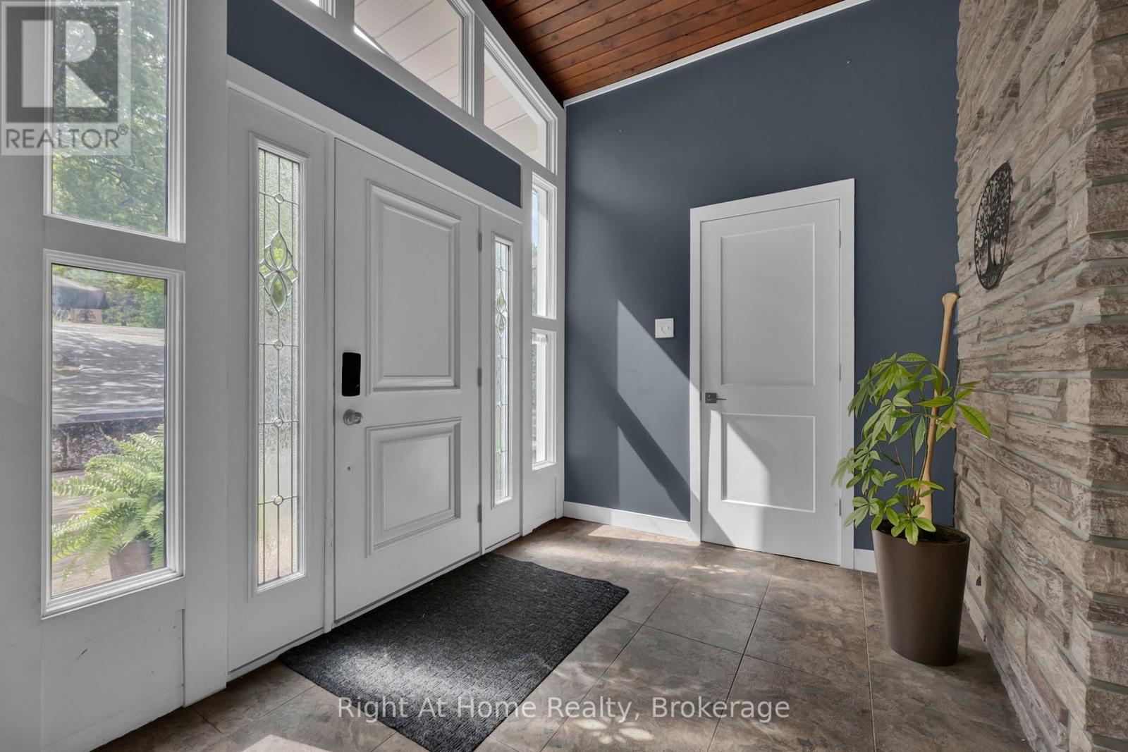 7508 Bamsey Drive Property Photo 10