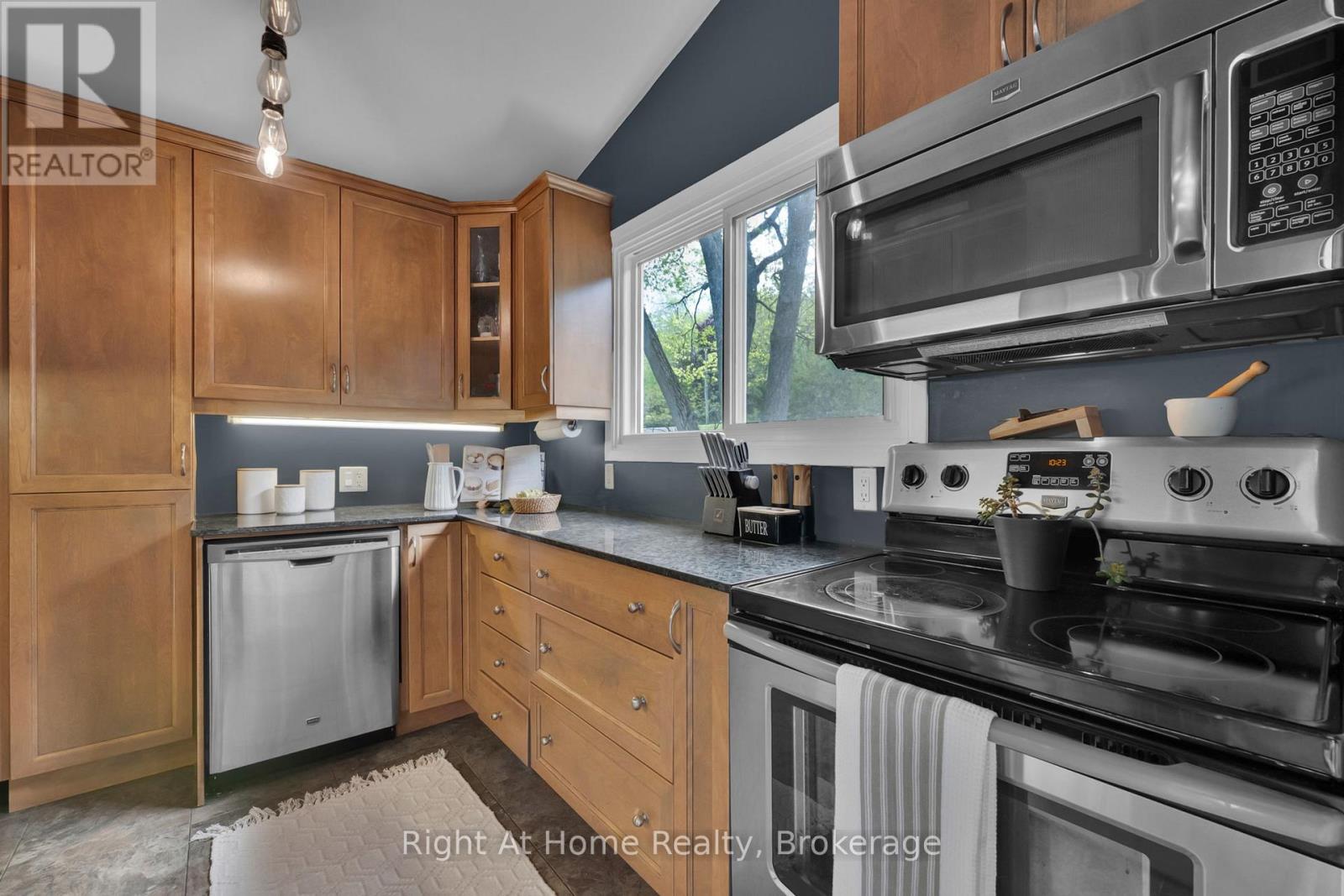 7508 Bamsey Drive Property Photo 21
