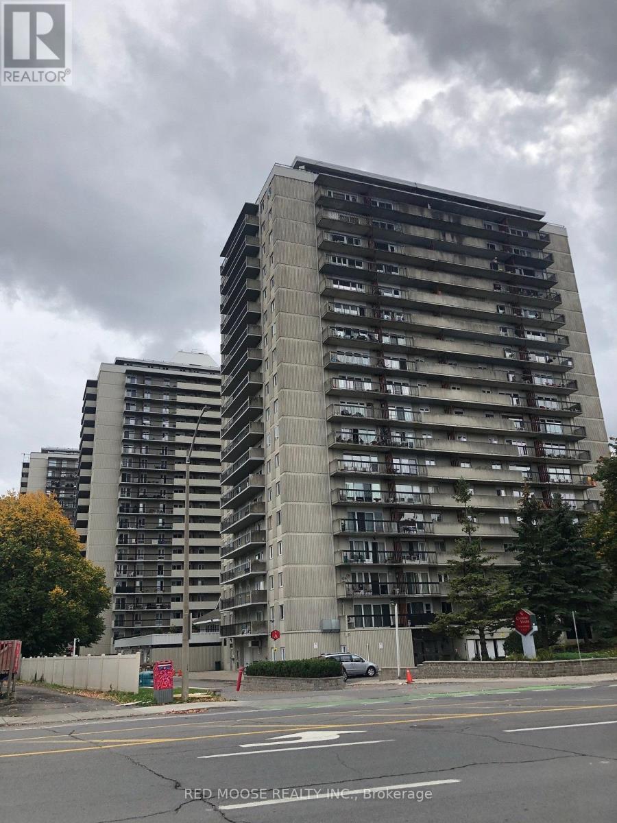 706 - 158 B Mcarthur Avenue Property Photo 1