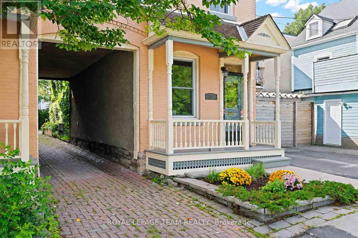 236 CATHCART STREET Property Photo 1
