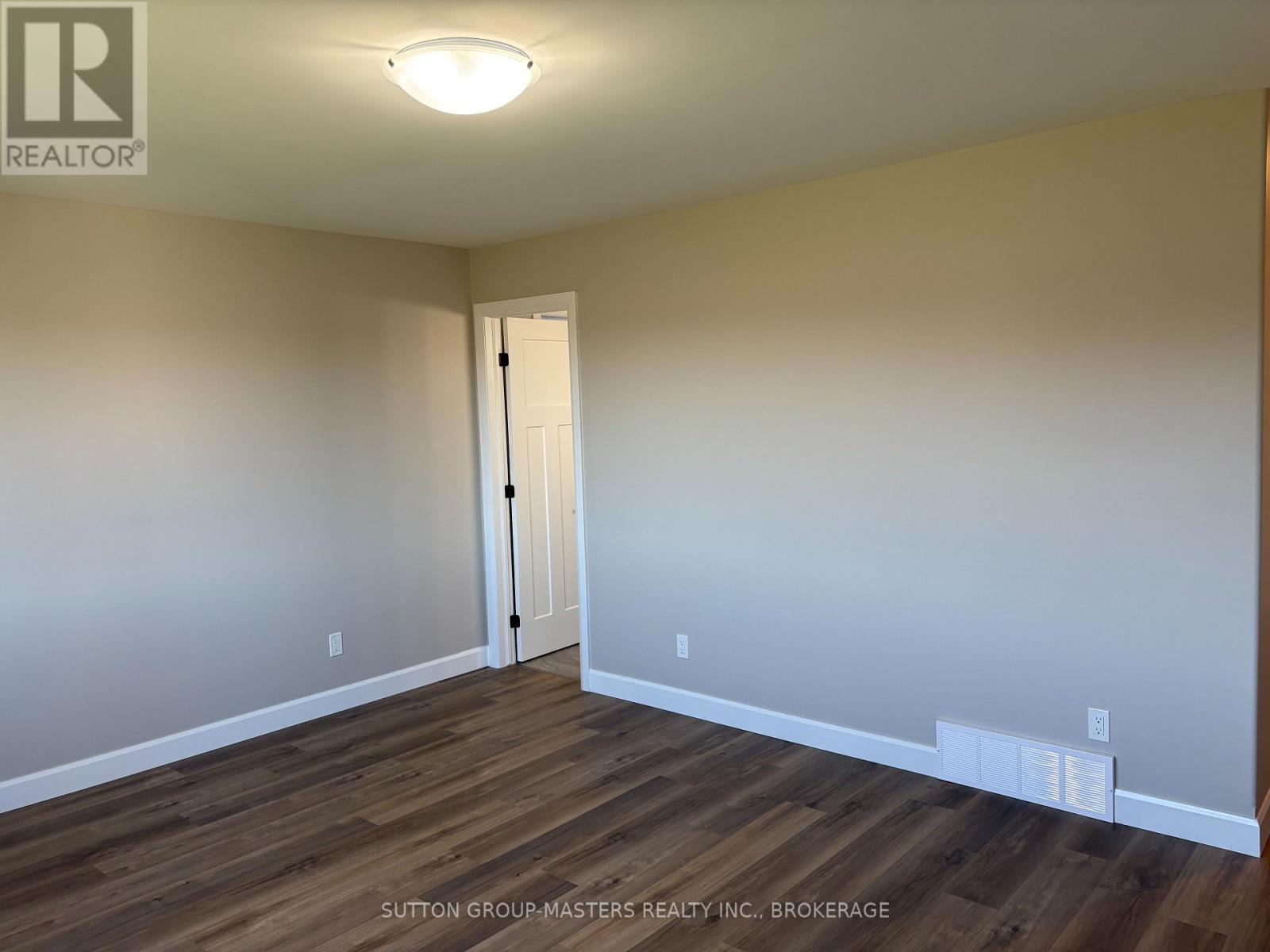812 Windermere Drive Property Photo 11