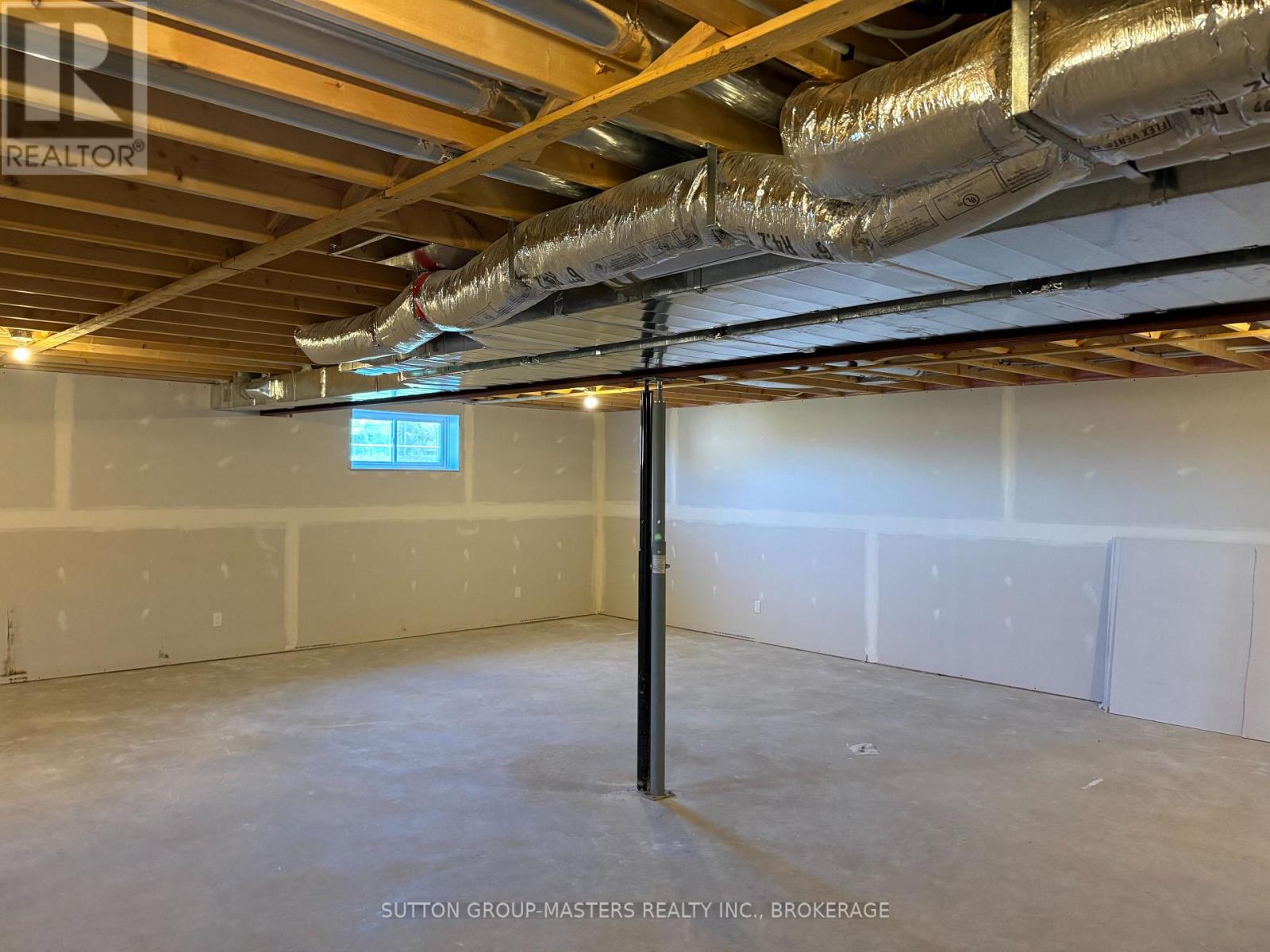 812 Windermere Drive Property Photo 17
