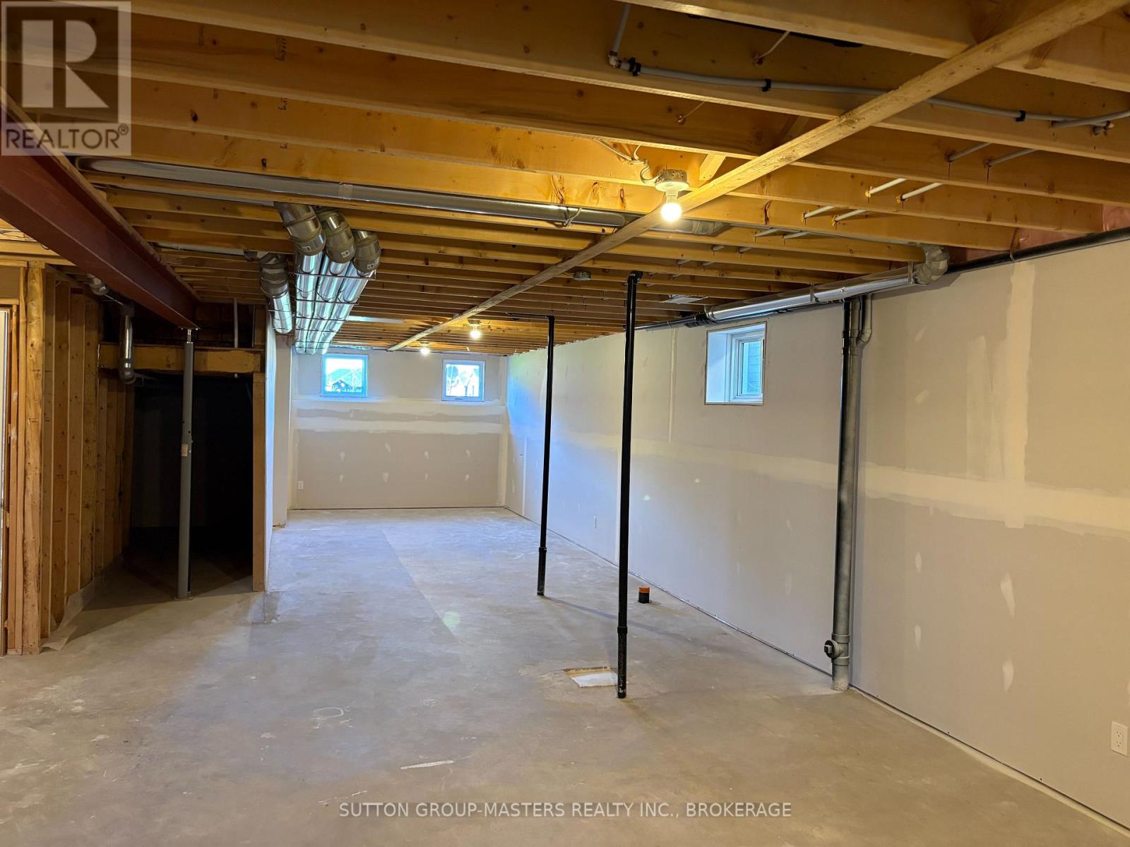 812 Windermere Drive Property Photo 20