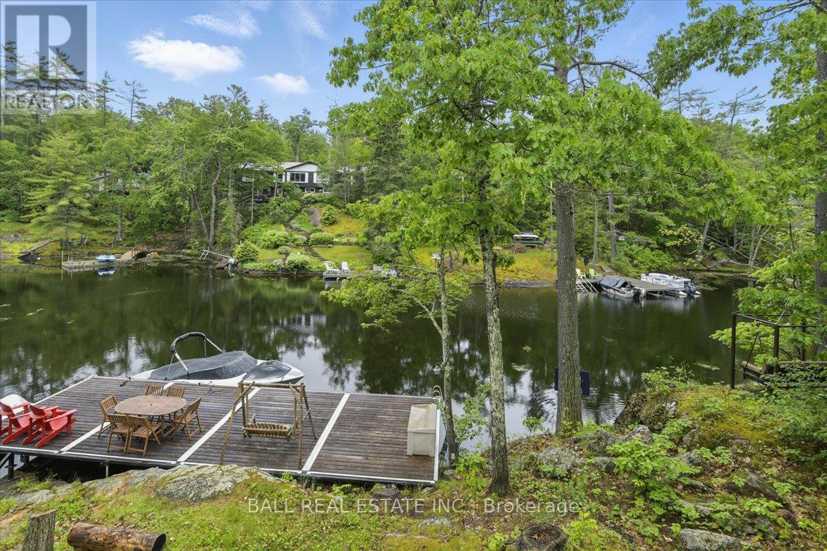 3559 Harbour Point Lane Property Photo 10