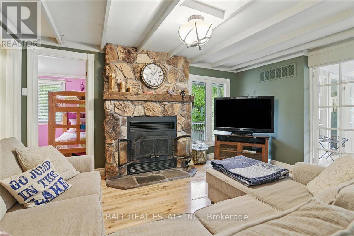 3559 Harbour Point Lane Property Photo 18