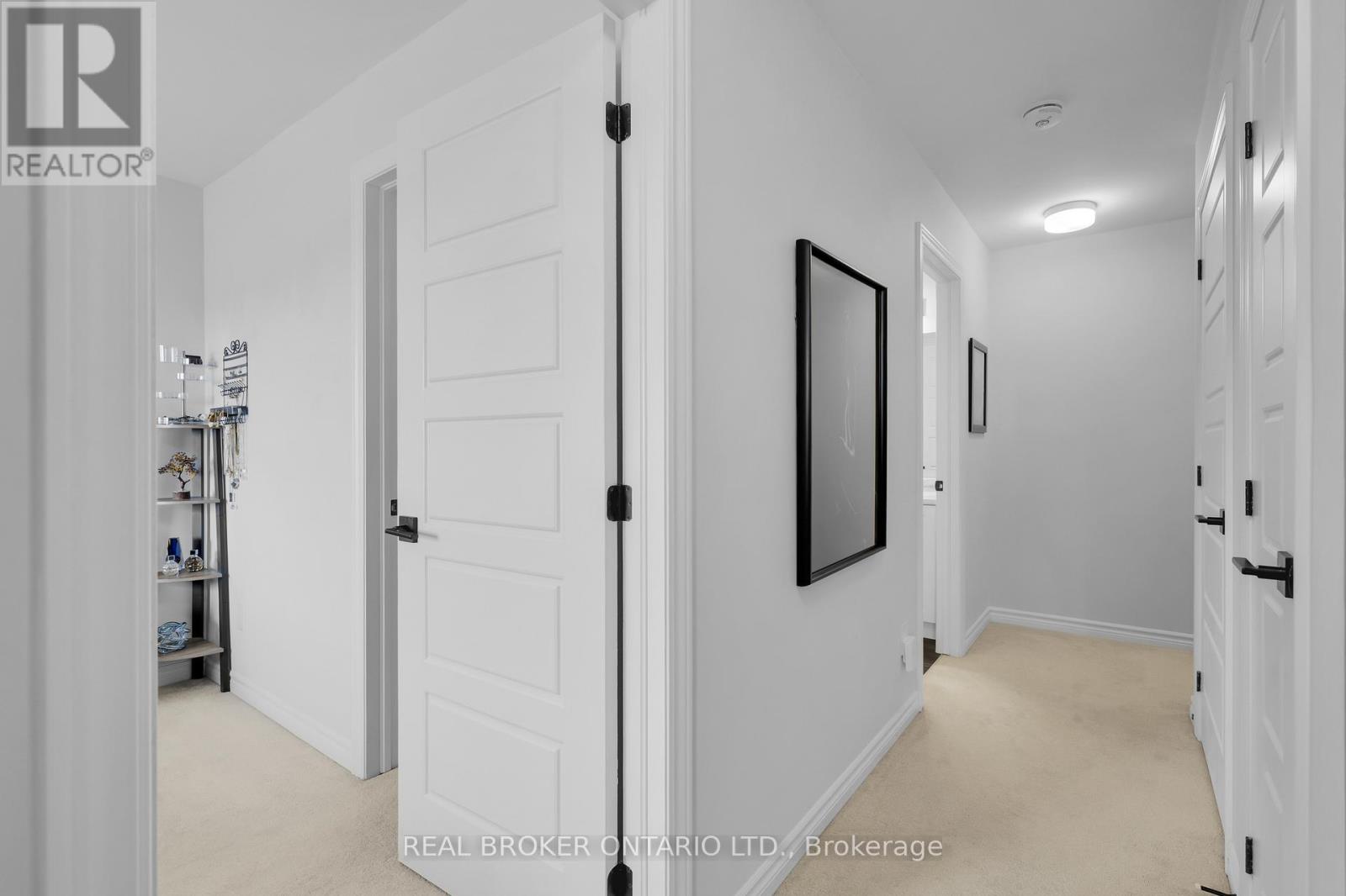 405 Pilot Private Property Photo 13