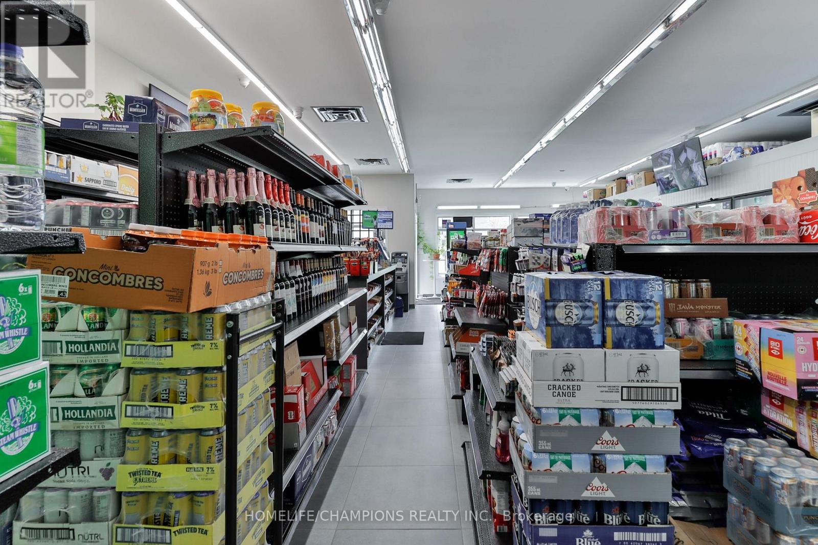 422 King Street W Property Photo 12