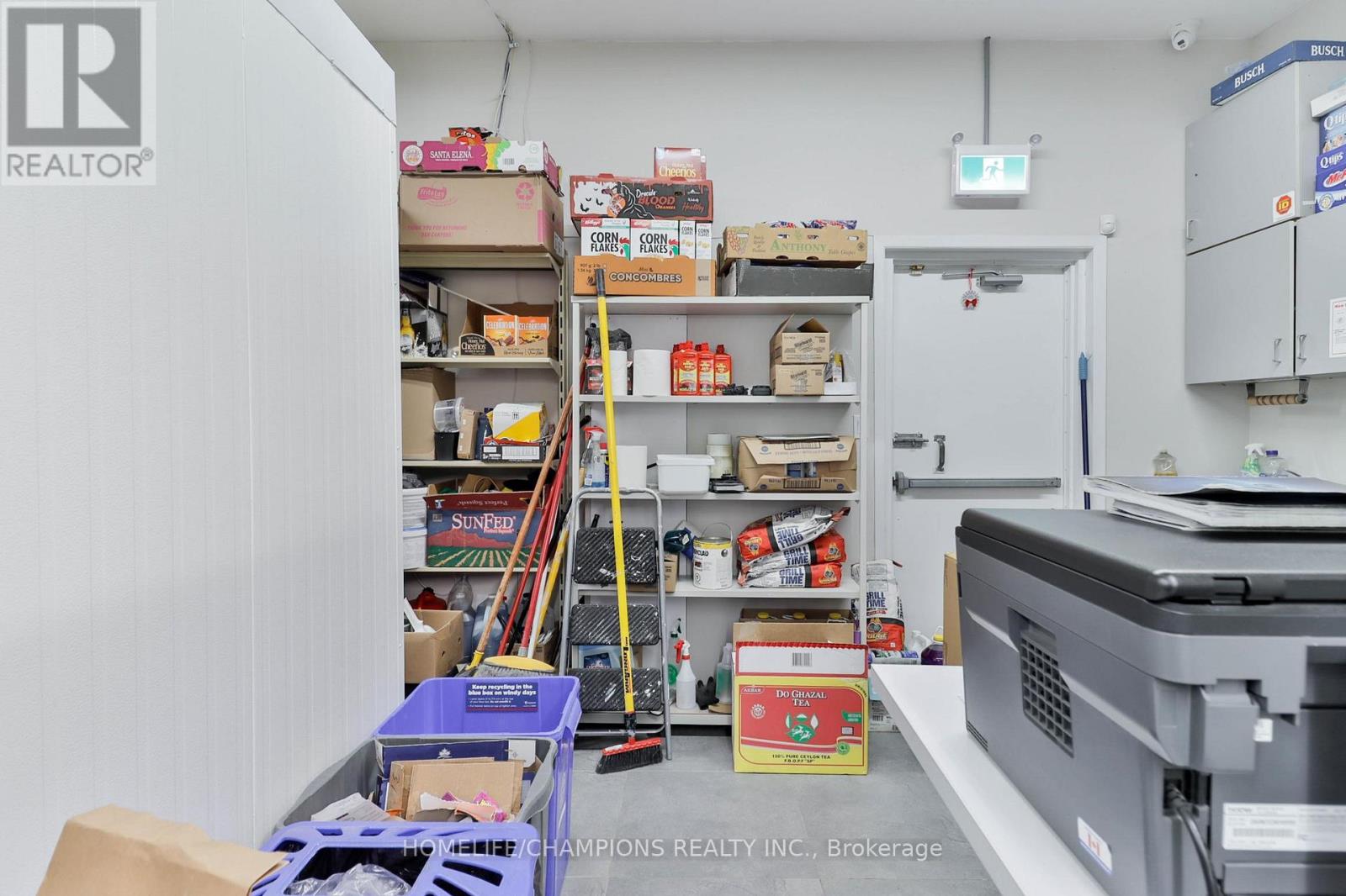 422 King Street W Property Photo 22