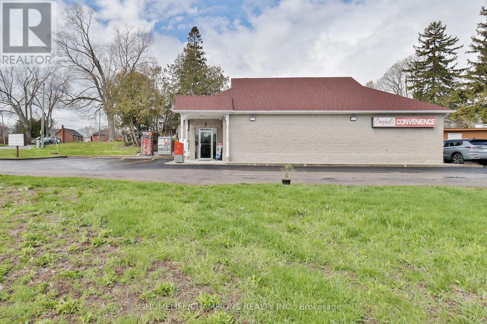 422 King Street W Property Photo 28