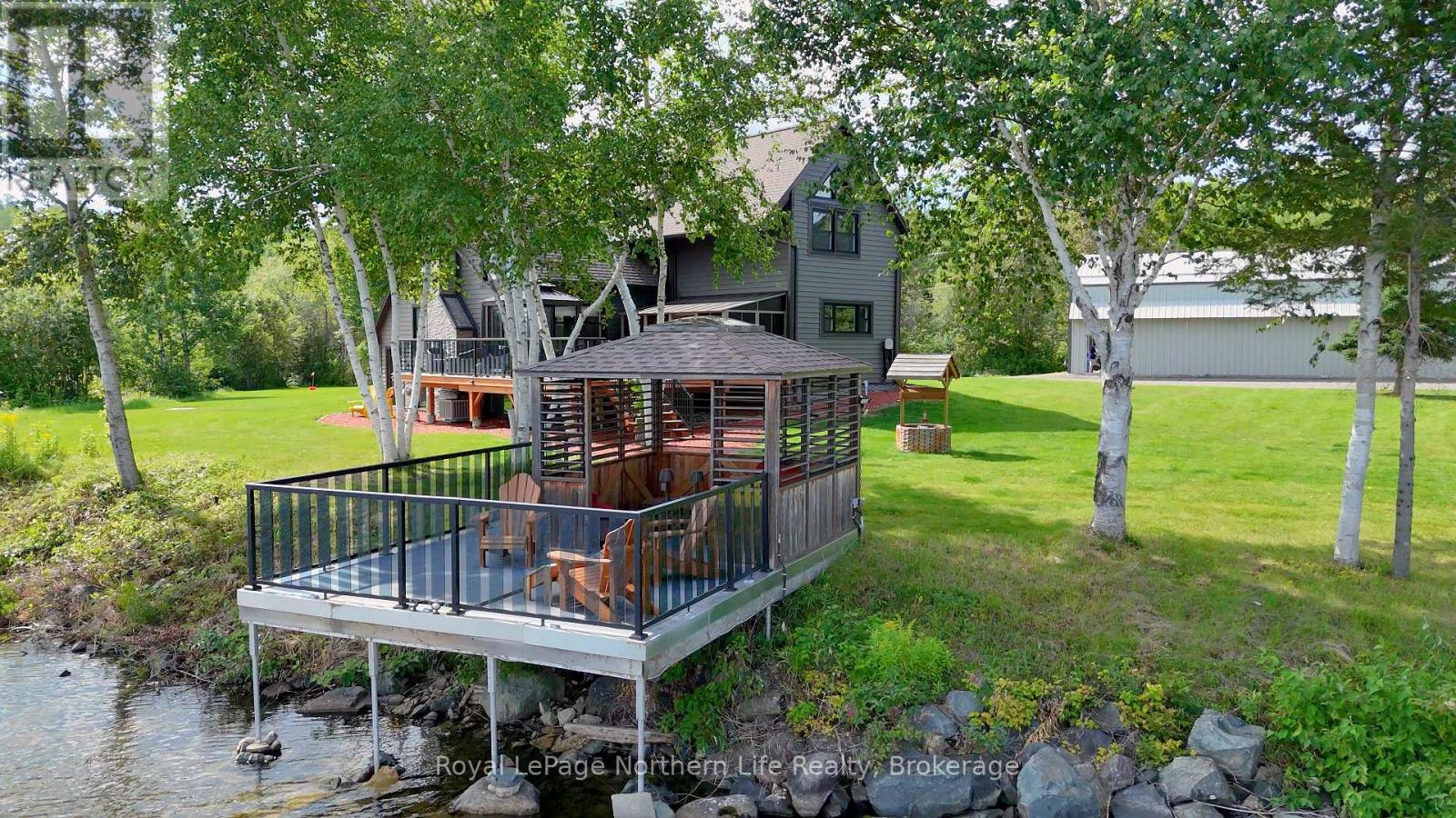 33 White Bear Court Property Photo 8