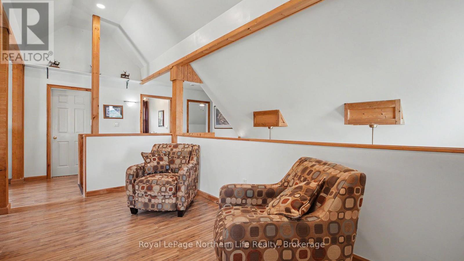 33 White Bear Court Property Photo 31