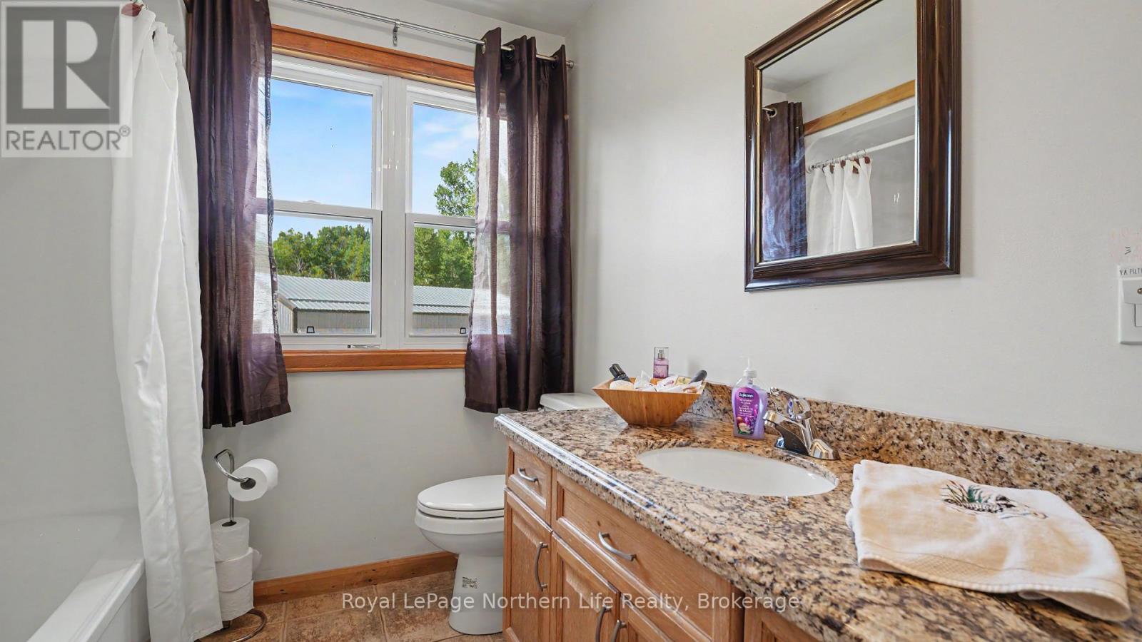 33 White Bear Court Property Photo 34