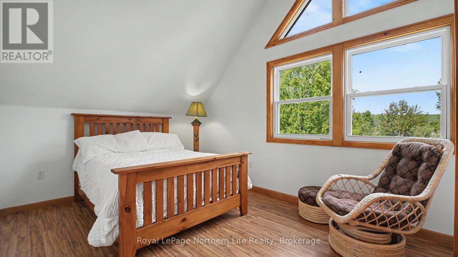 33 White Bear Court Property Photo 36