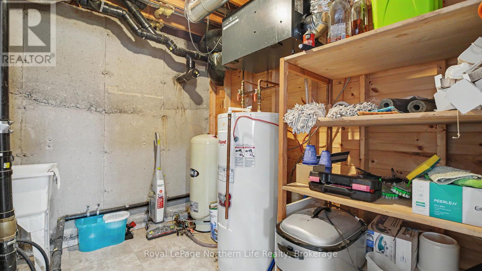 33 White Bear Court Property Photo 42