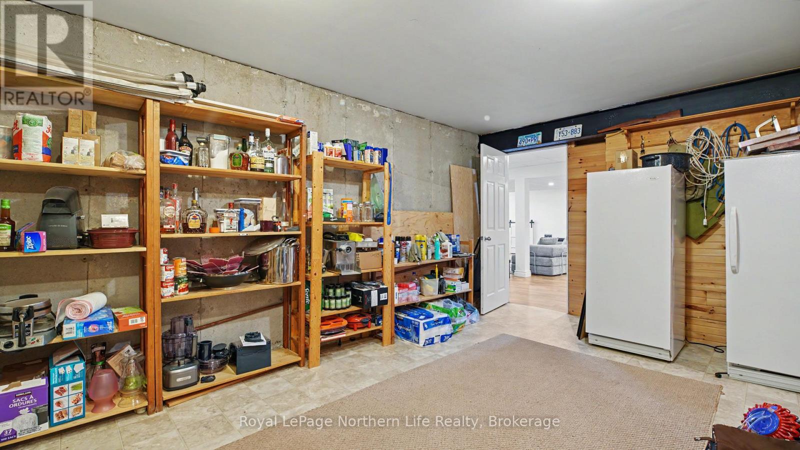 33 White Bear Court Property Photo 44
