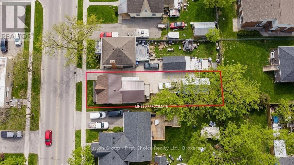 41 Goderich Street W Property Photo 4