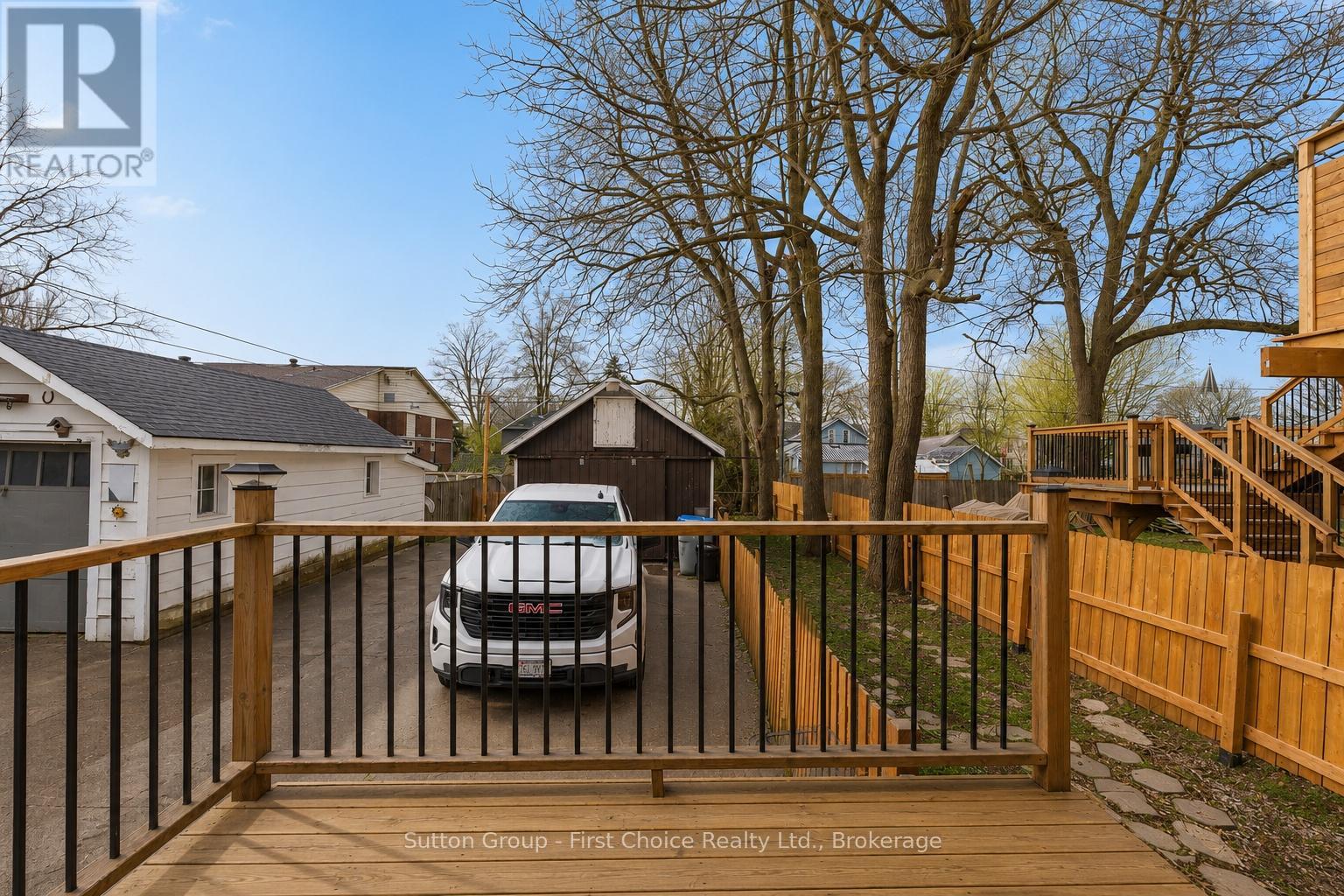 41 Goderich Street W Property Photo 6