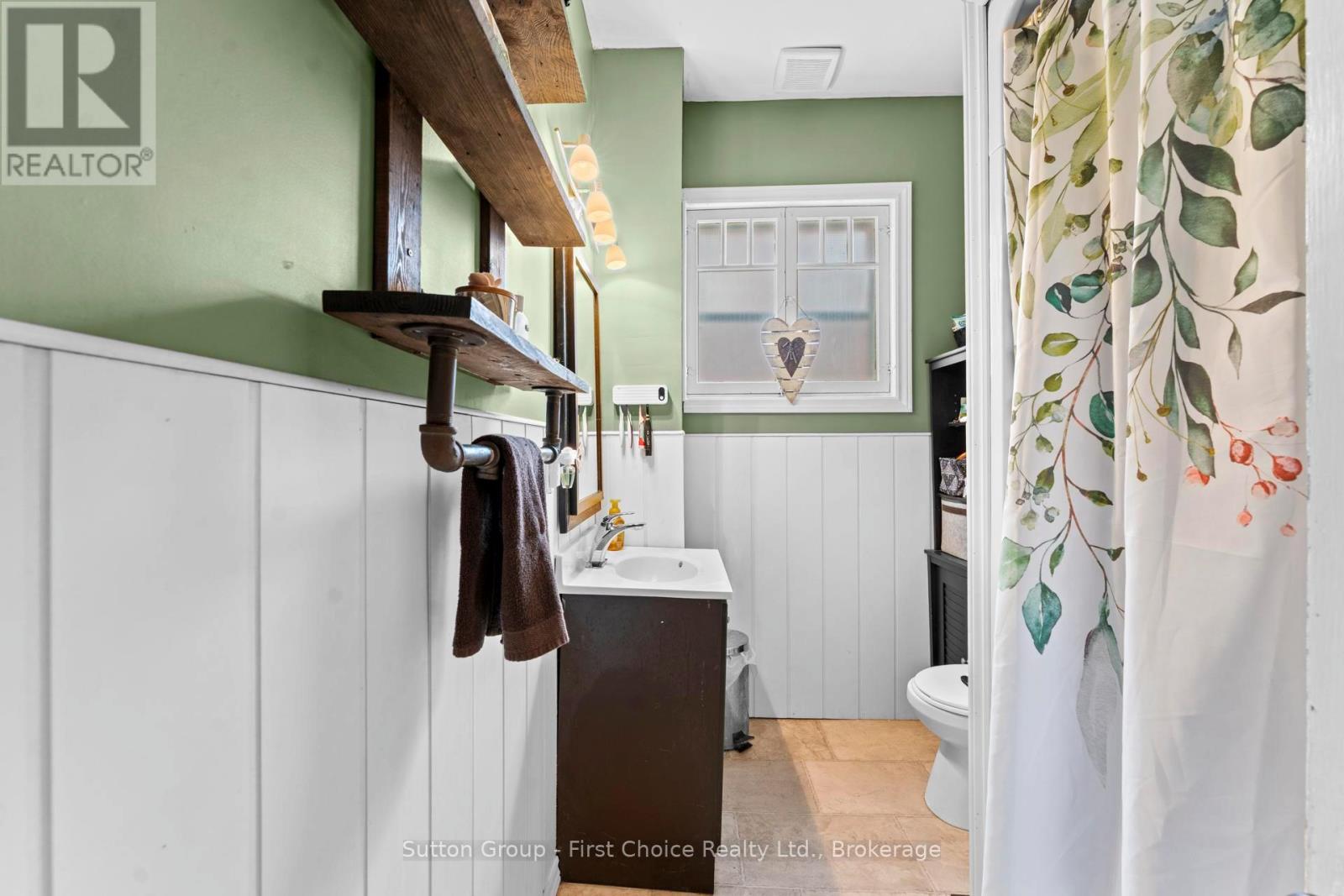 41 Goderich Street W Property Photo 11