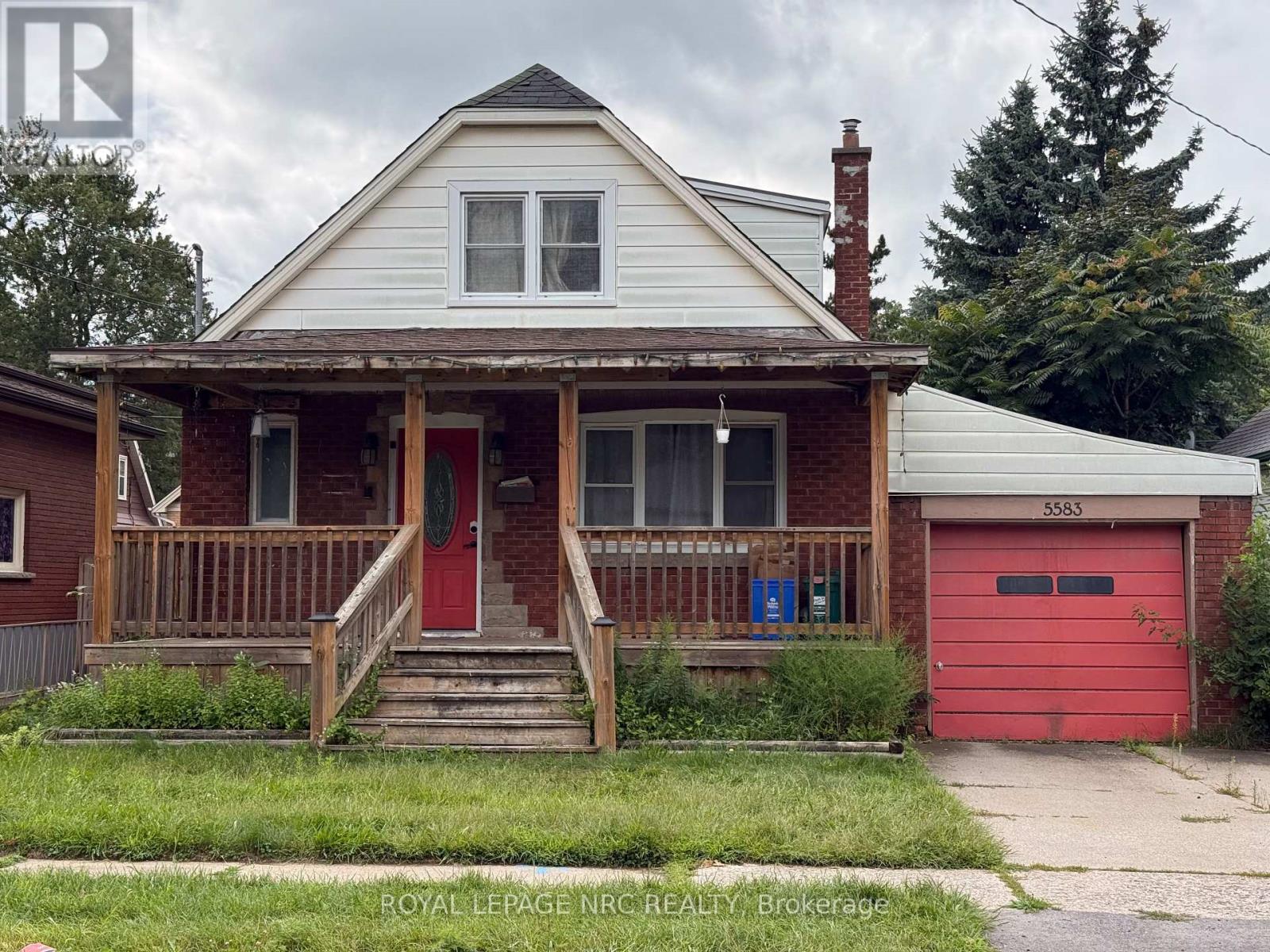 5583 Byng Avenue Property Photo 1