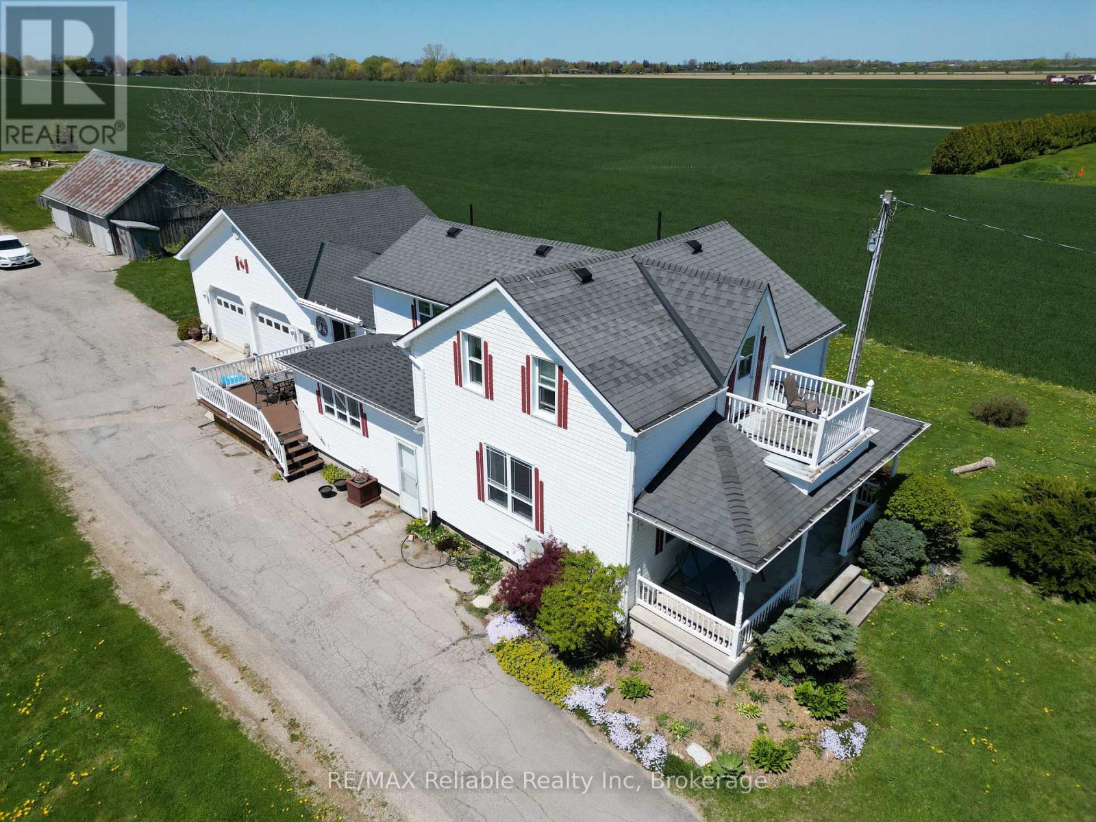 73053 Bluewater Highway Property Photo 2