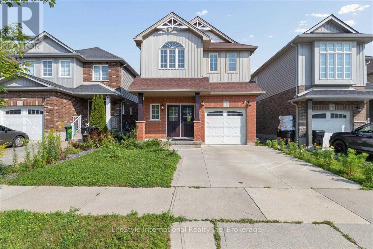 242 Moorlands Crescent Property Photo 1