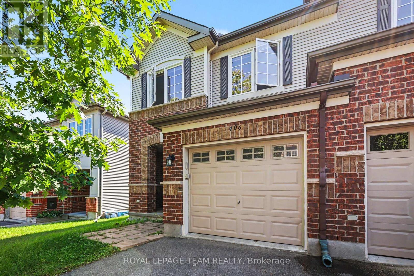406 Heathrow Private Property Photo 1