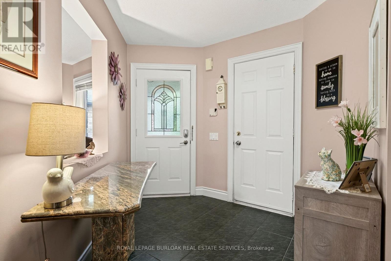 31 Grindstone Way Property Photo 4