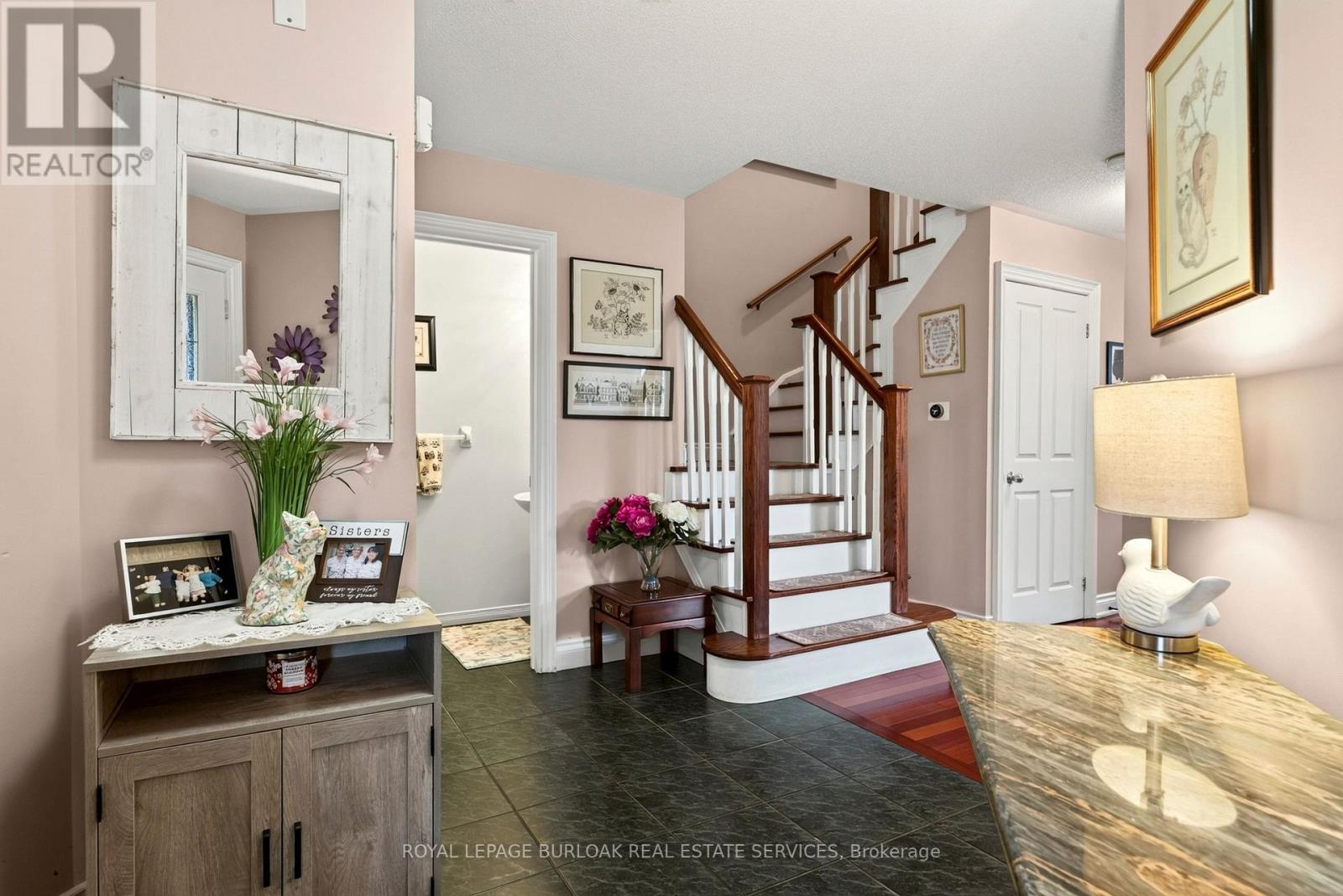 31 Grindstone Way Property Photo 5