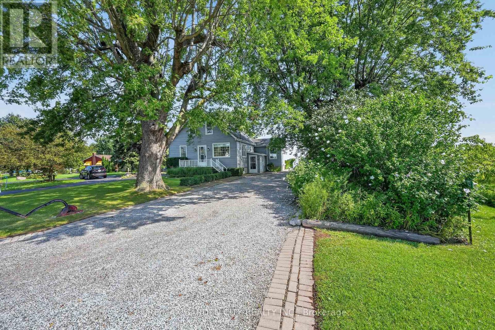 423 Read Road Property Photo 4