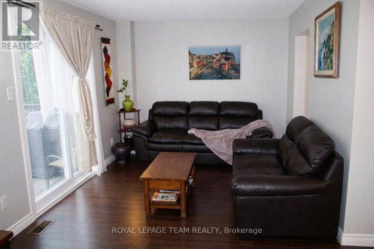 53 - 503 Sidney Drive Property Photo 3