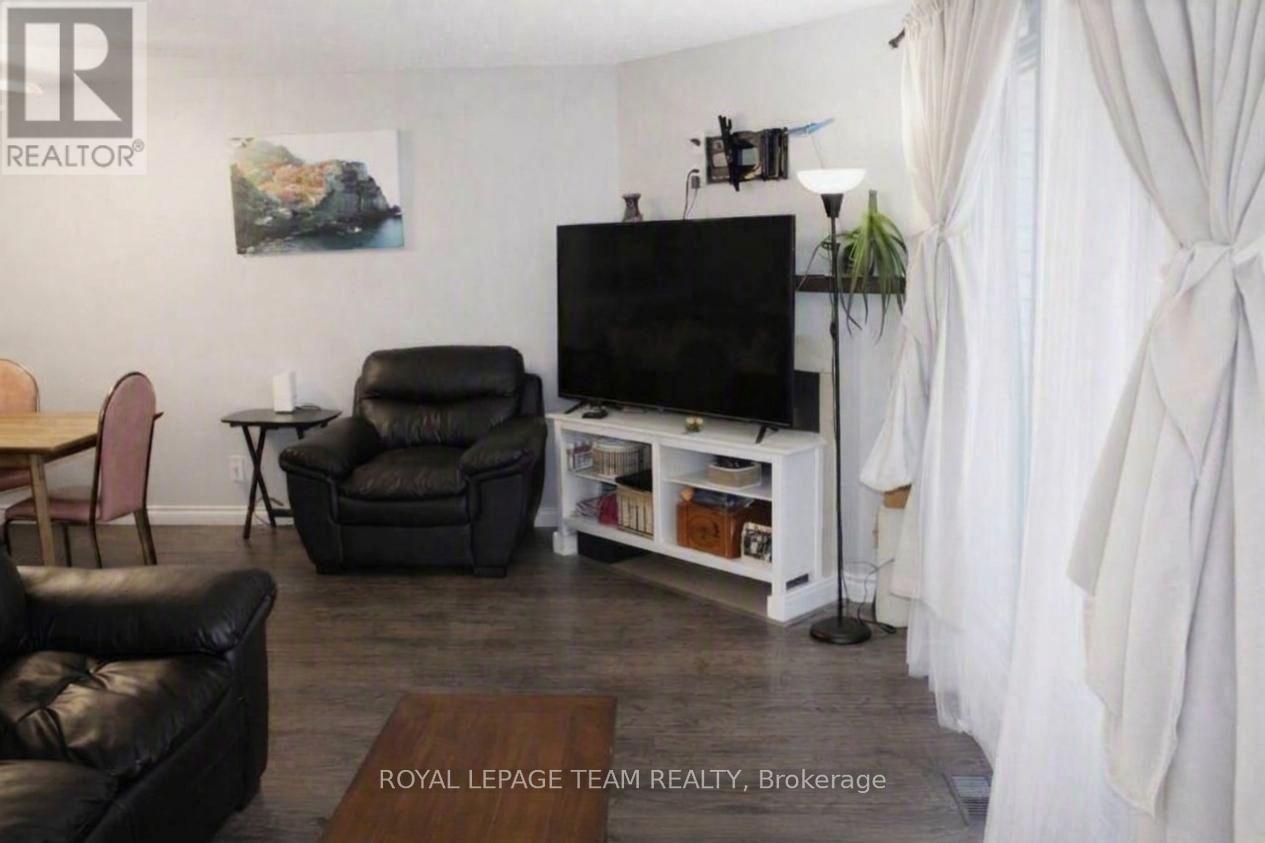 53 - 503 Sidney Drive Property Photo 6