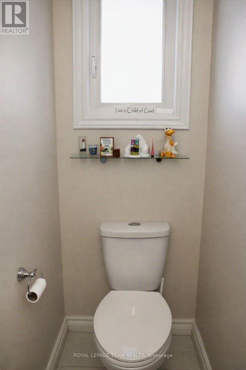 53 - 503 Sidney Drive Property Photo 12