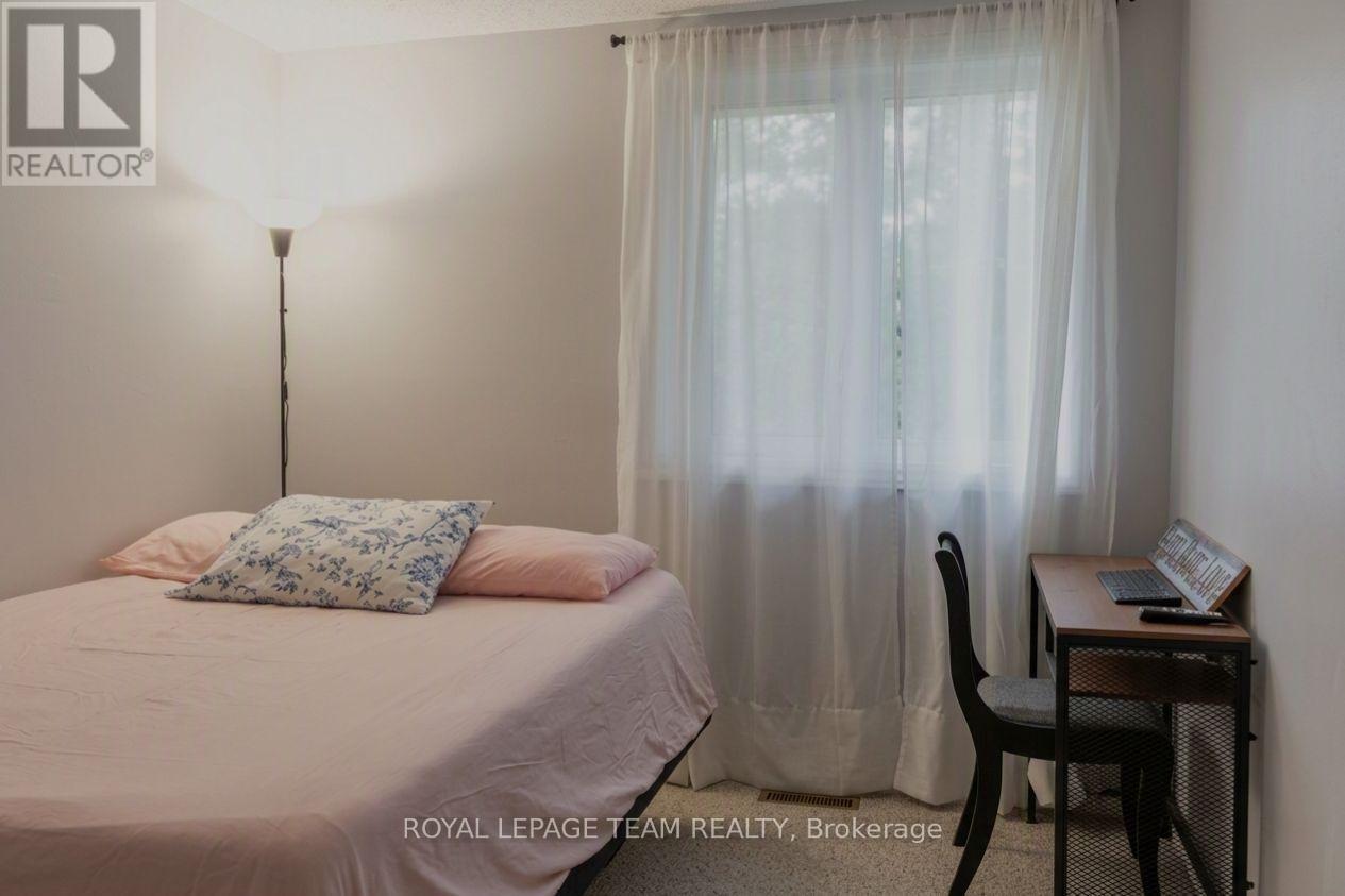 53 - 503 Sidney Drive Property Photo 22