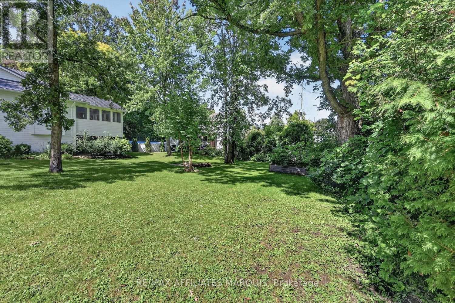 00 Wellington Street E Property Photo 20