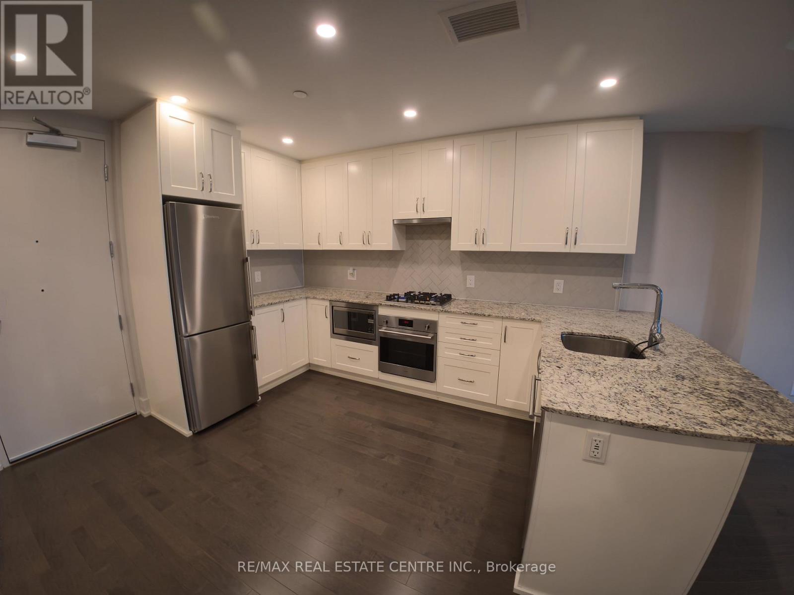 405 - 60 Springhurst Avenue Property Photo 3