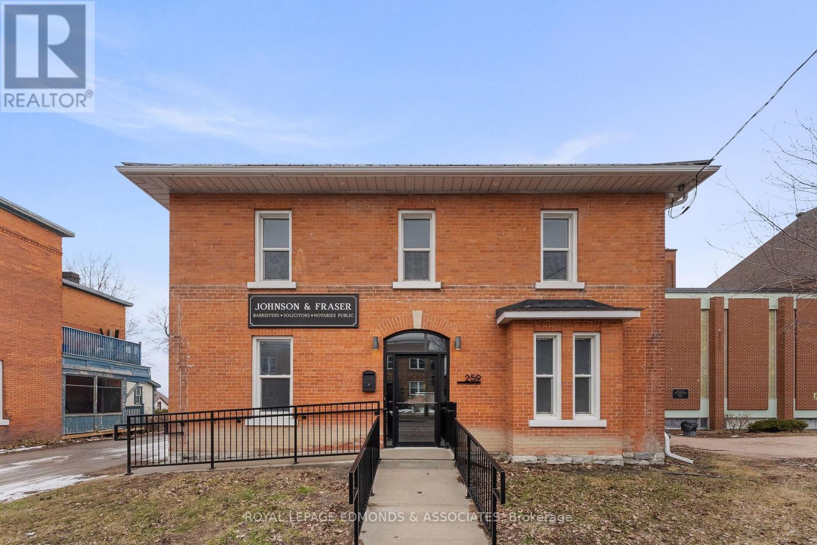 259 PEMBROKE STREET E