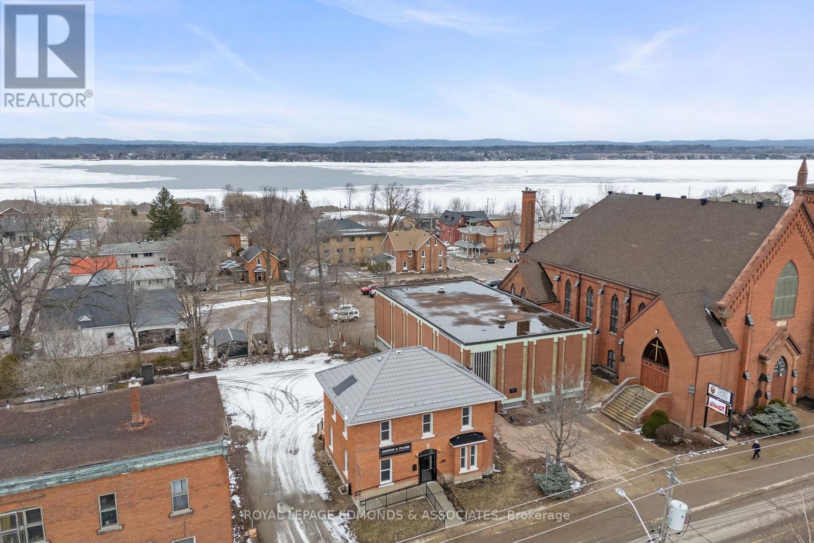259 Pembroke Street E Property Photo 4