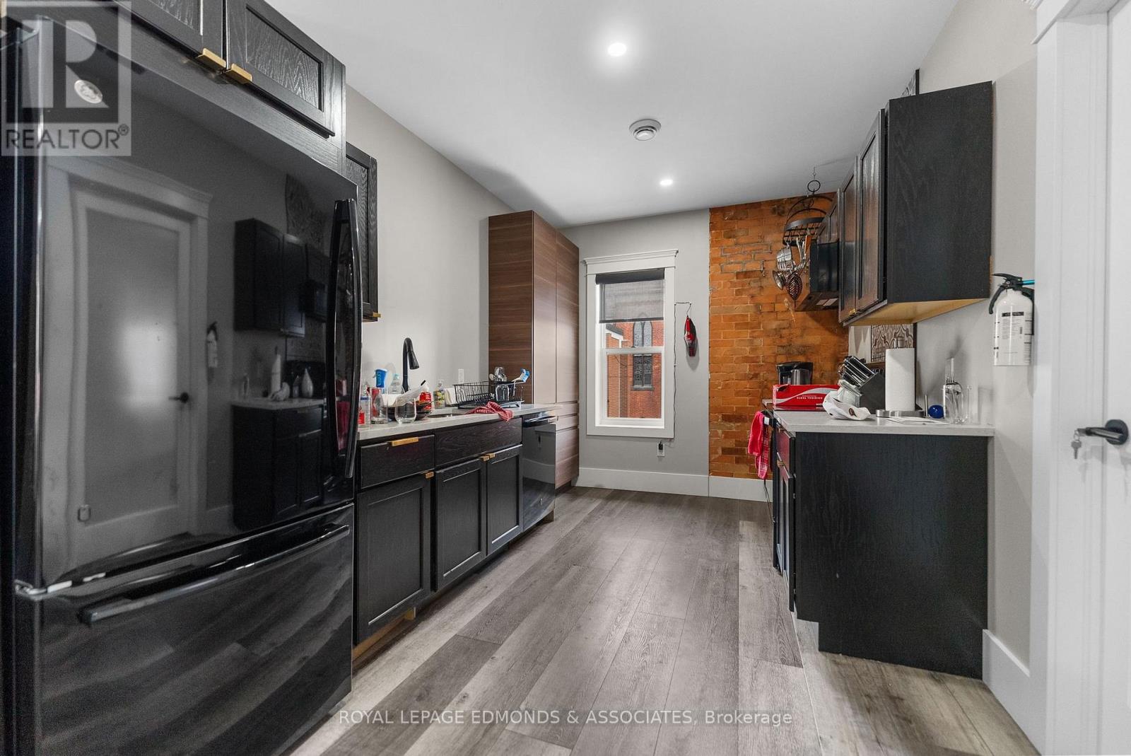 259 Pembroke Street E Property Photo 18