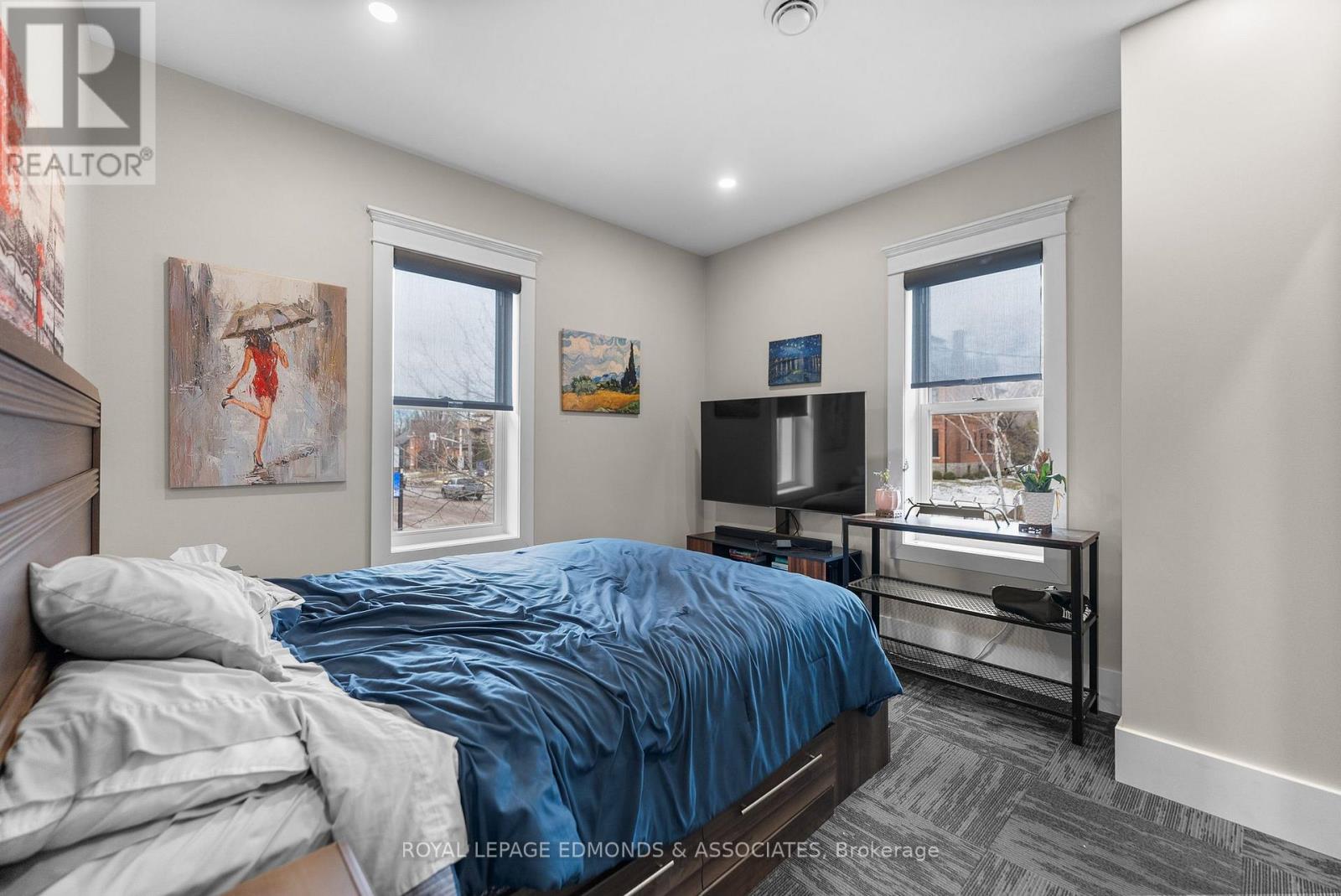 259 Pembroke Street E Property Photo 31
