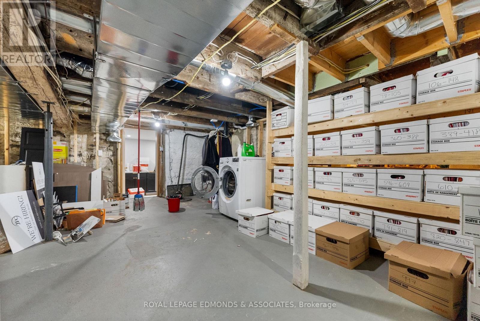 259 Pembroke Street E Property Photo 34