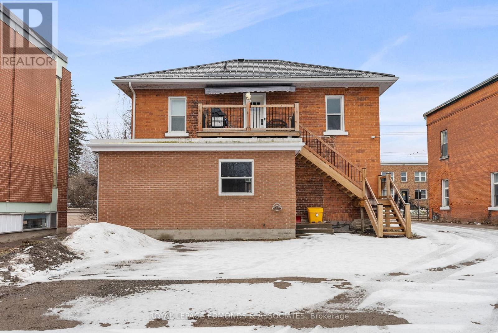 259 Pembroke Street E Property Photo 42