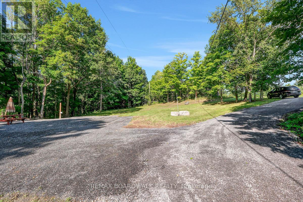 790 Ennis Road Property Photo 16
